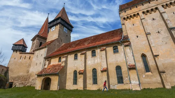 Tura foto la Bisericile Sasesti