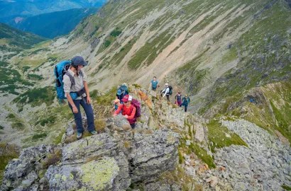 Custura Cârjei și lacurile glaciare