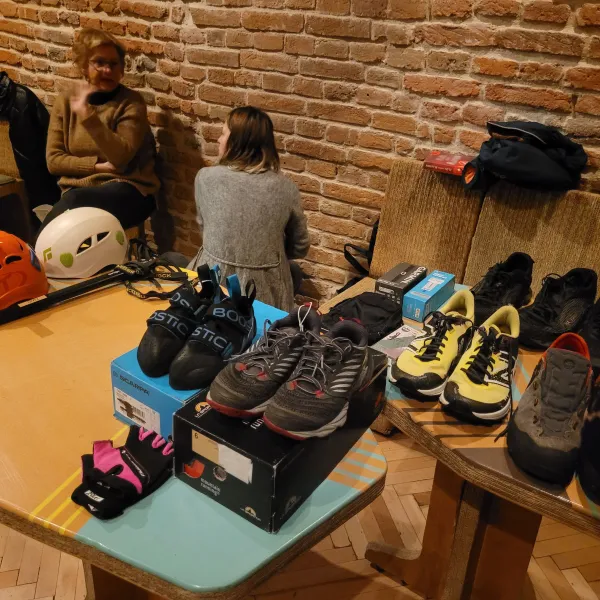 garage sale