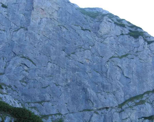 Alpinism in Costila ( S01 E01 )