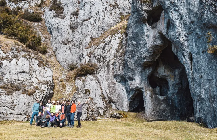 Munții Pădurea Craiului: Piatra Bulzului - Lunca Acră - Peștera cu Apă din valea Leșu